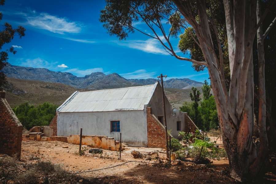 5 Bedroom Property for Sale in De Rust Western Cape